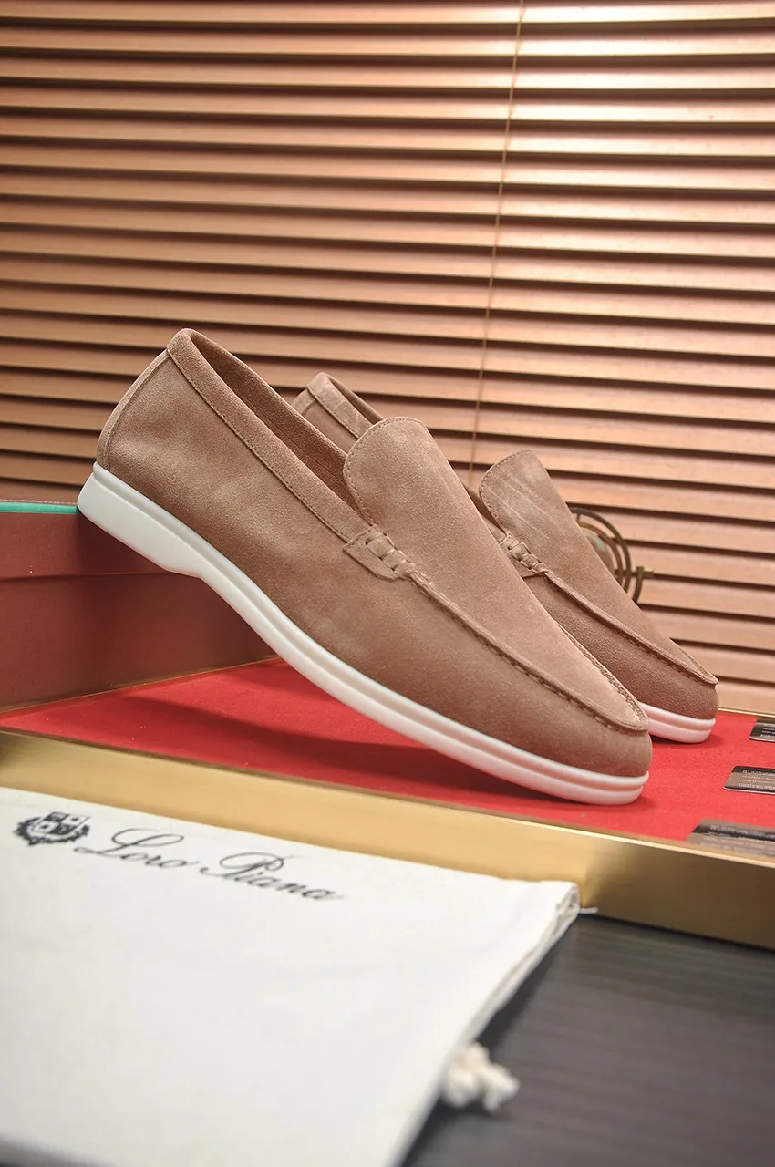Men's shoes 💰400💶[𝐥𝐨𝐫𝐨 𝐏𝐢𝐚𝐧𝐚] [Couple model] High-end quality, affordable price, LP classic loafers, Italian treasure brand, the only brand that can match Hermès! Only after wearing it do we know that we can’t live up to our feet. Women’s code: 35-40 (customized sizes 34, 41, 42 are non-returnable) Men’s code: 38-44 (customized 45, 46, 47, 48 are non-refundable) Fabric: Customized imported cashmere Lining: Customized imported fetal cowhide Foot: Imported benzene-dyed calfskin Outsole: Exclusive original glass rubber outsole